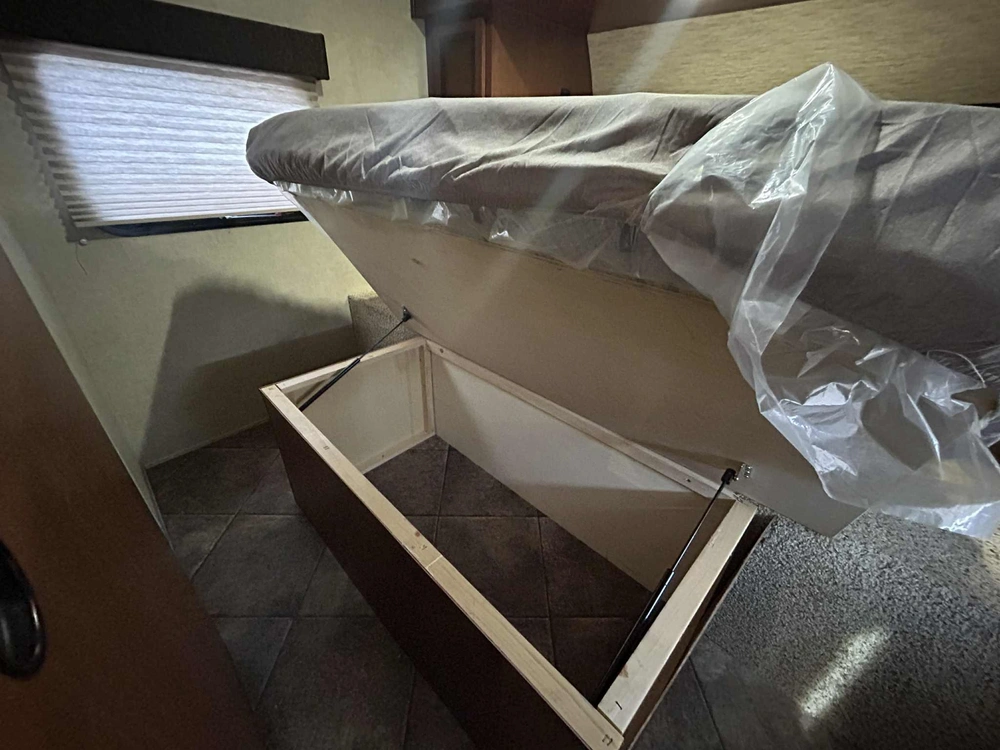 2015 Palomino Solaire 263rb alt