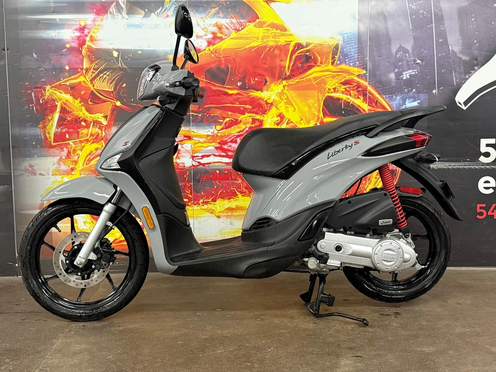 2024 Piaggio Liberty S alt