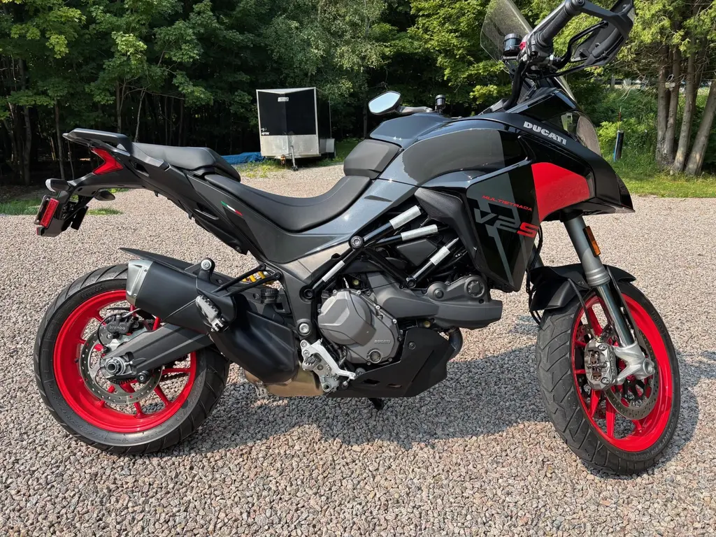 2024 Ducati multistrada v2s