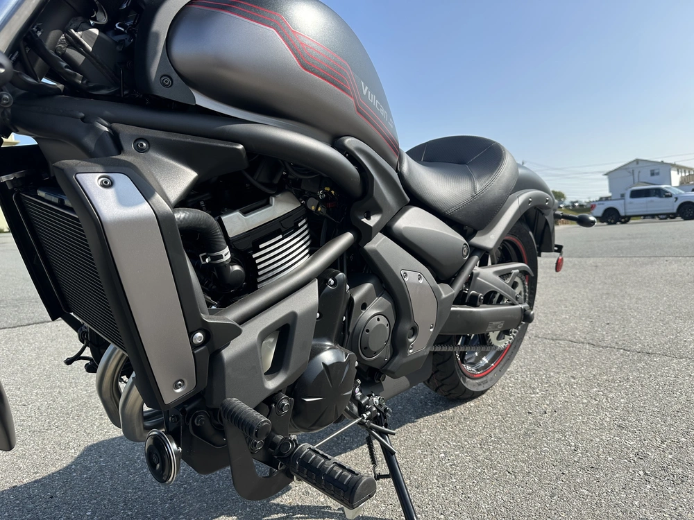 2025 Kawasaki Vulcan S alt