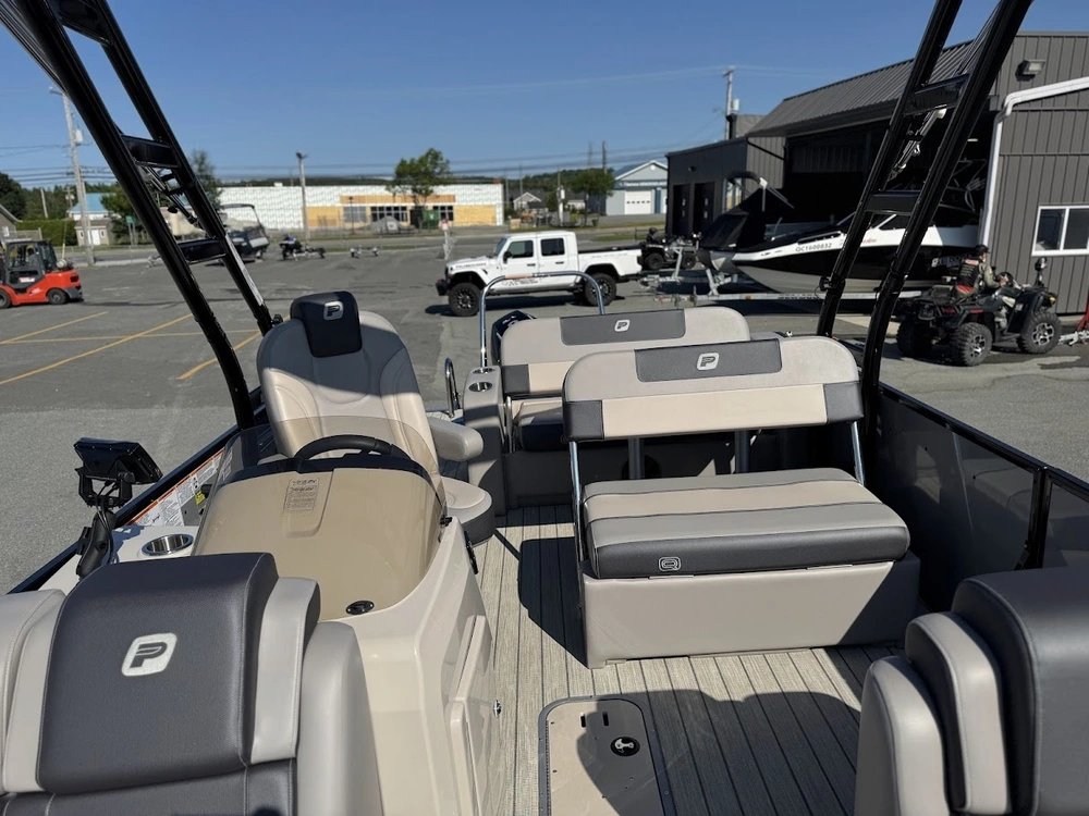 2025 Princecraft Quorum 23rl alt