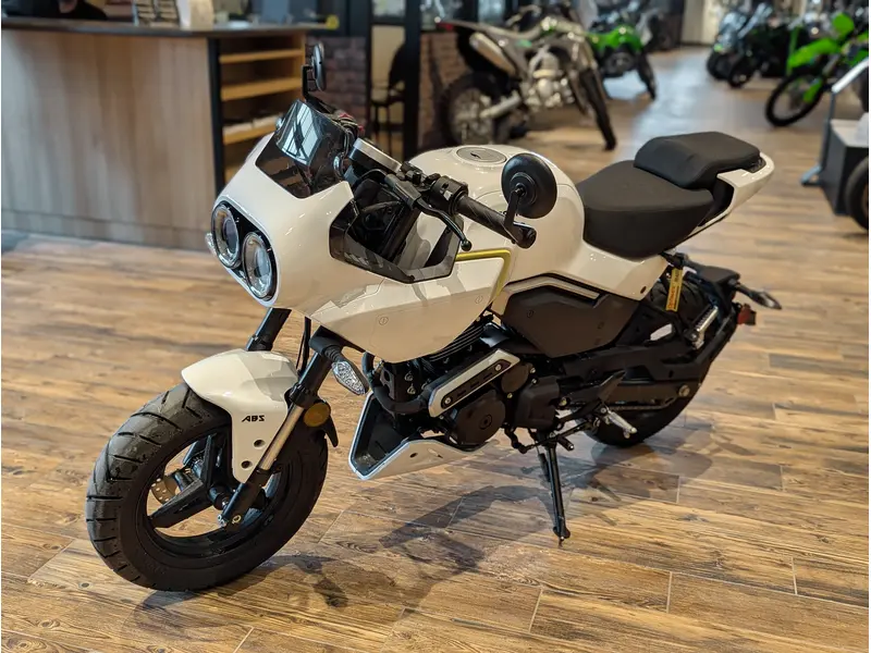 2024 CFMOTO Papio SS // Nebula White