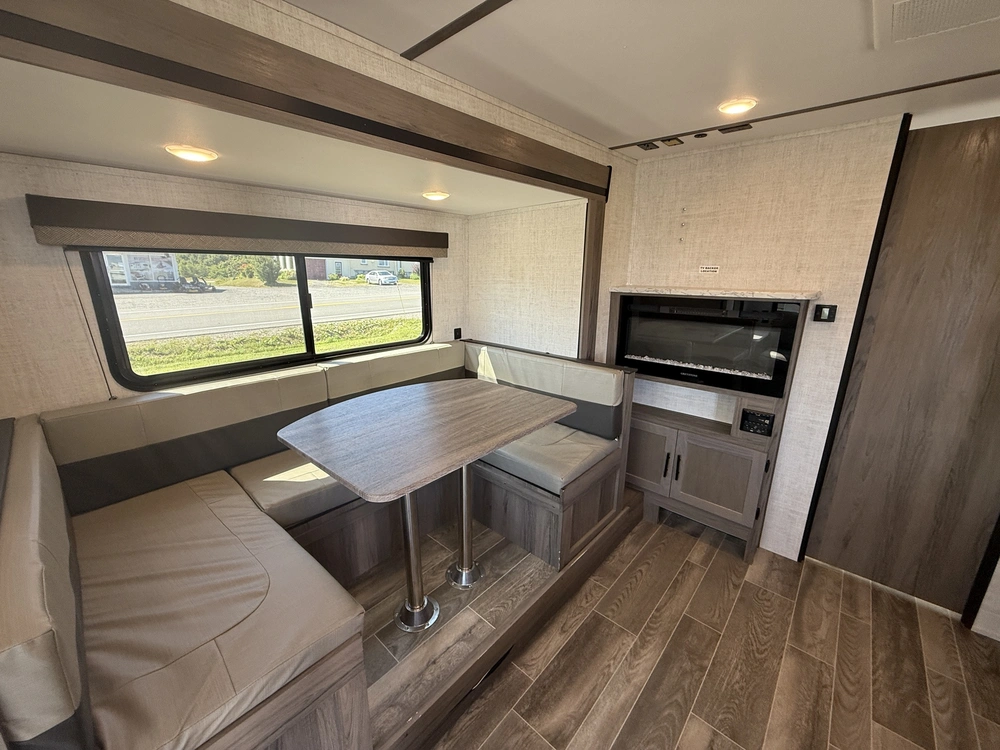 Ameri-lite 24rls 2022 alt