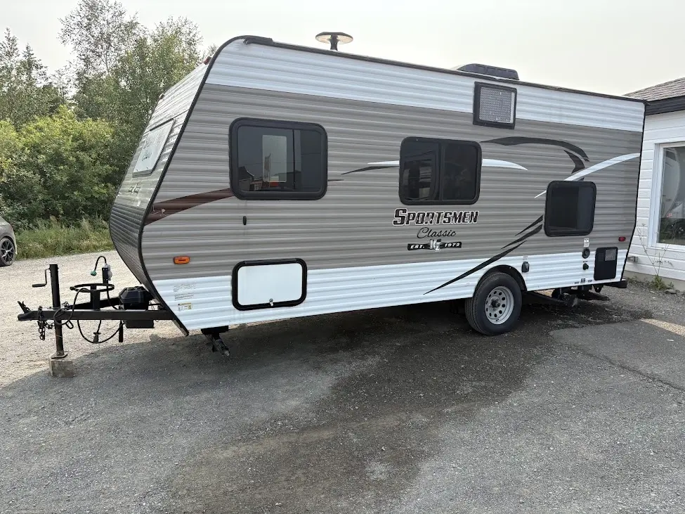 2018 KZ Sportsmen 180BH