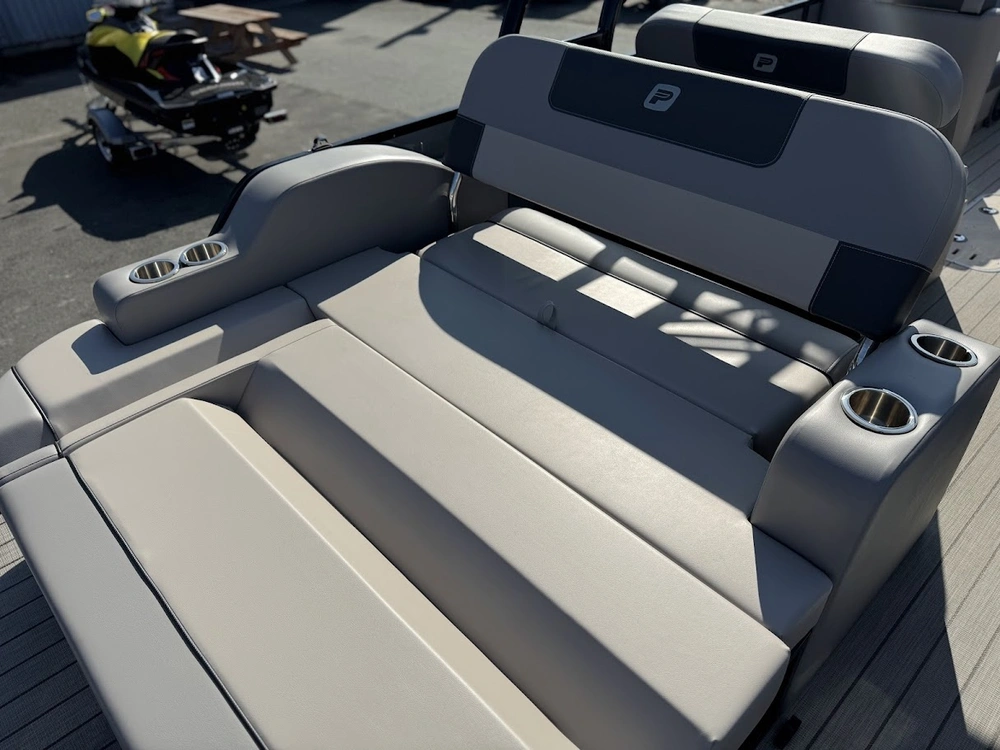 2025 Princecraft Quorum 23rl alt