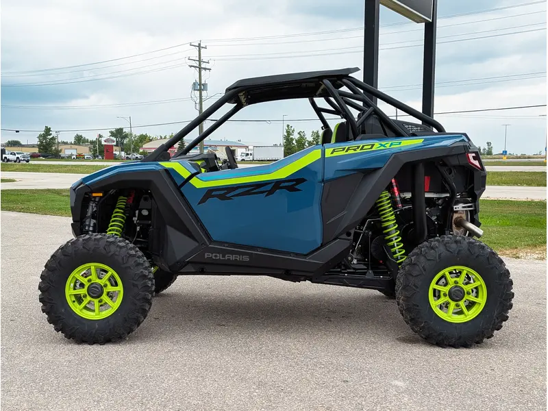 2025 Polaris RZR Pro XP Ultimate // Zenith Blue thumbnail 17