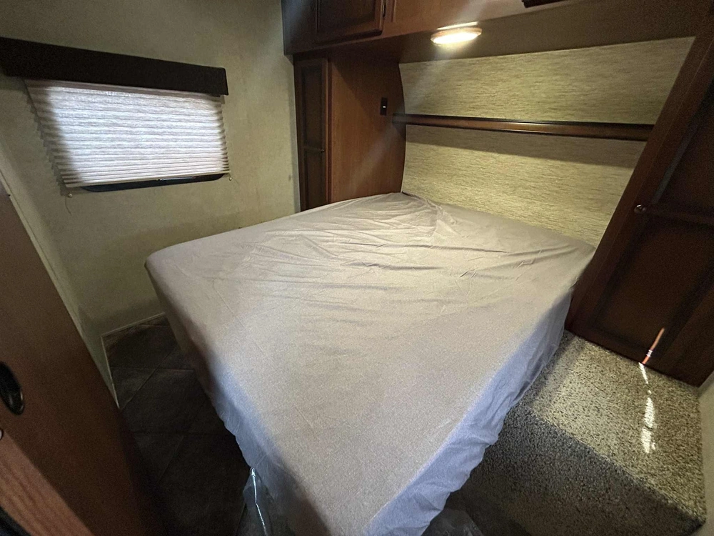 2015 Palomino Solaire 263rb alt