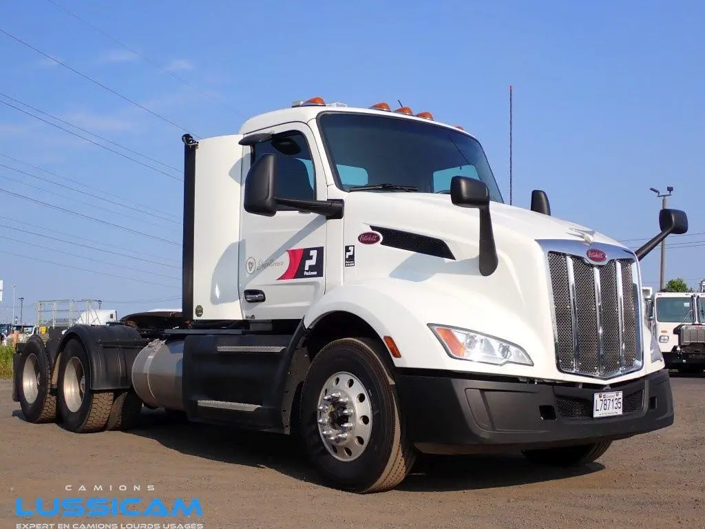 Peterbilt 579 2023