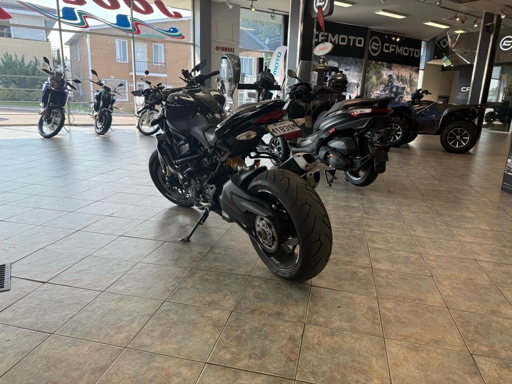 Ducati Monster 1200r 2017 alt