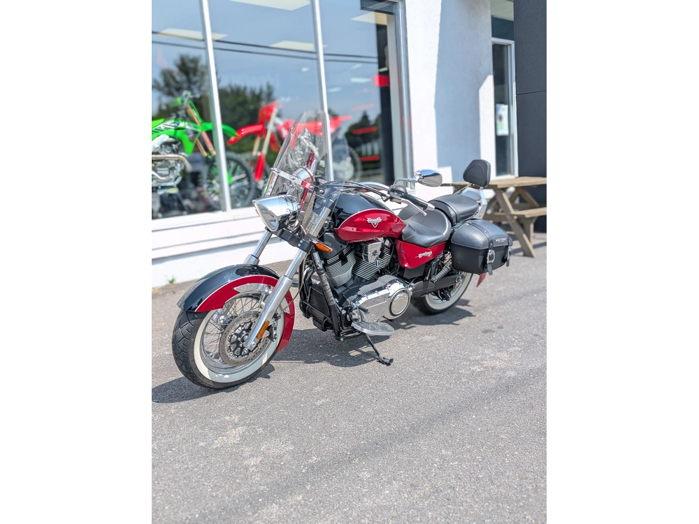 Victory Motorcycles Boardwalk Board Walk 106 Cubes 2014 alt