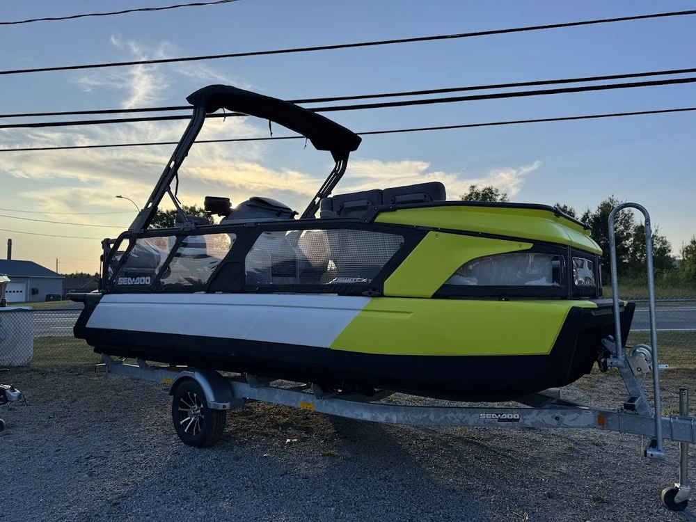 2024 Sea-doo Switch Cruise 21' 230hp alt