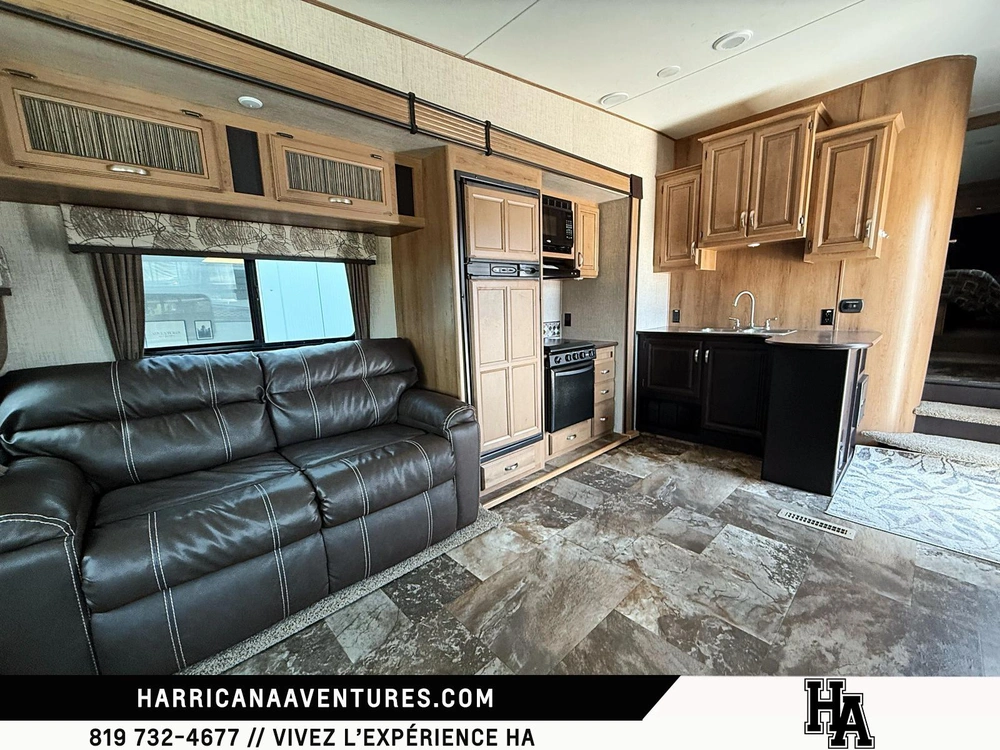 2016 Crossroads Cruiser Aire 28se alt