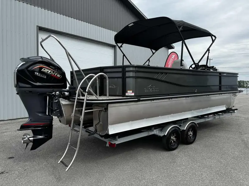 SunCatcher G3 SELECT 324SL + REMORQUE + MOTEUR YAMAHA 175HP VMAX SHO 2025