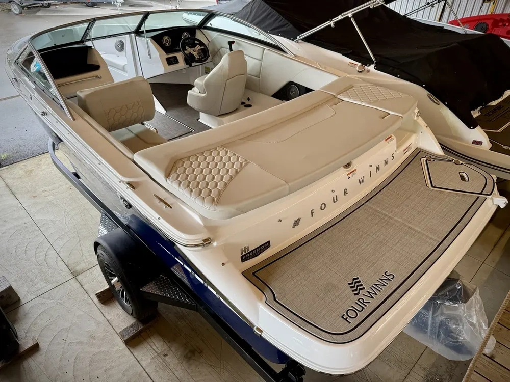 2026 Four Winns H1 Freedom Mercruiser 4.5l alt