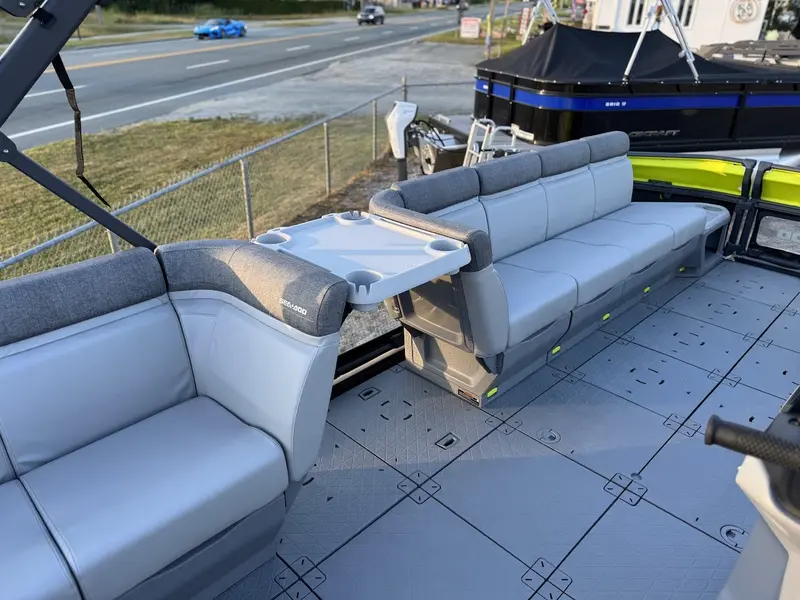 2024 Sea-Doo Switch Cruise 21' 230hp