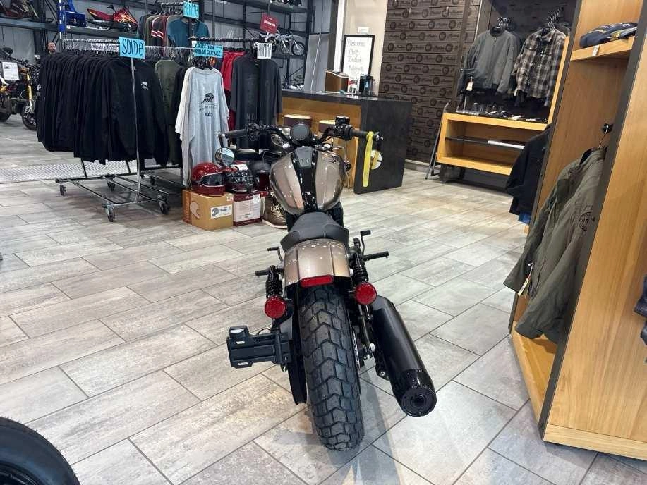 Indian Motorcycle Scout Bobber Limited Tech 2025 alt