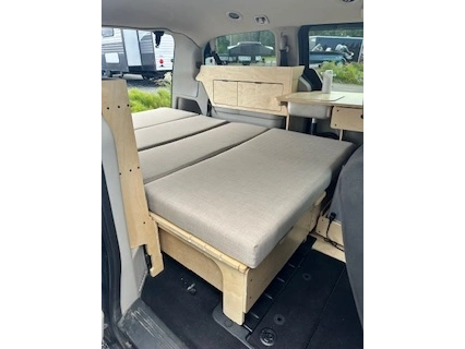 Autre Van Life Dodge Caravan 2013 alt