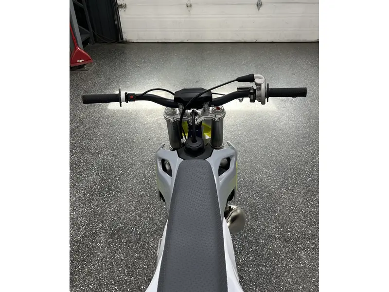 2025 Husqvarna TC 50 thumbnail 9