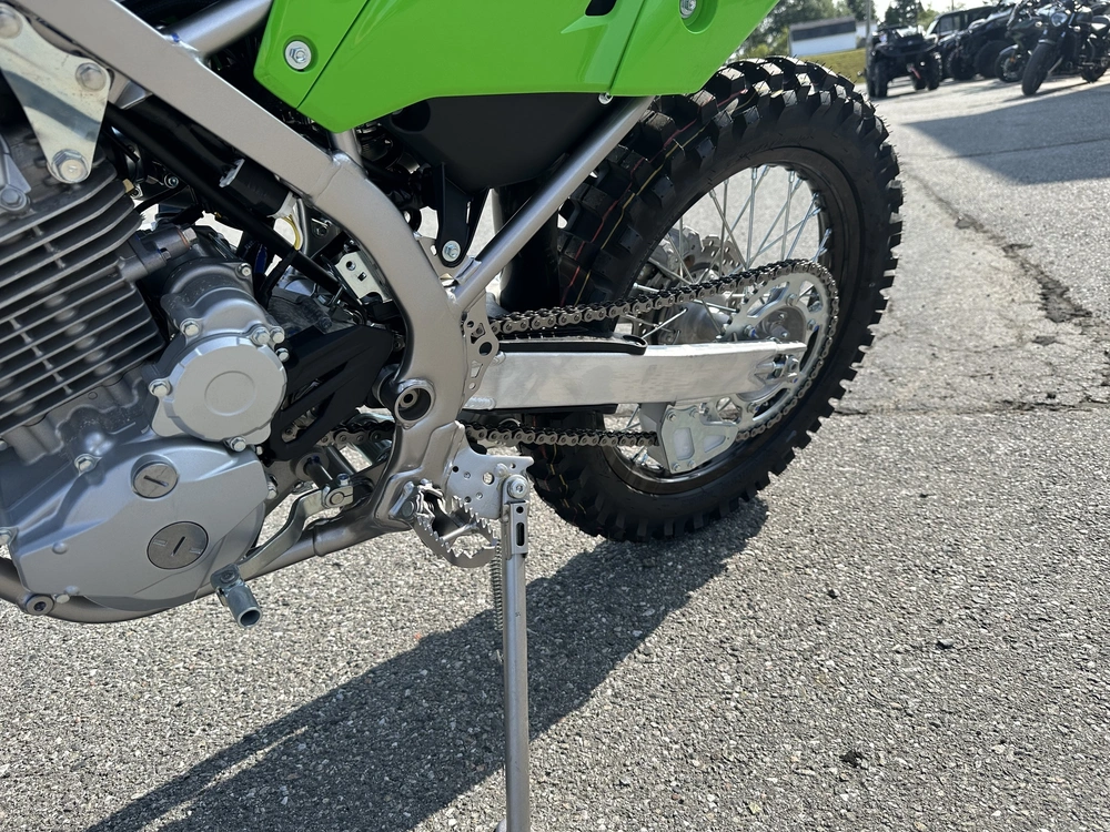 2025 Kawasaki Klx 230r S alt