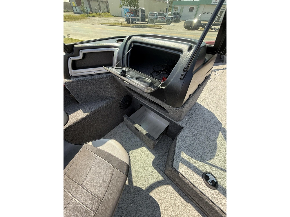 2023 Lund Boat Co 1875 Impact Xs Z18ix alt