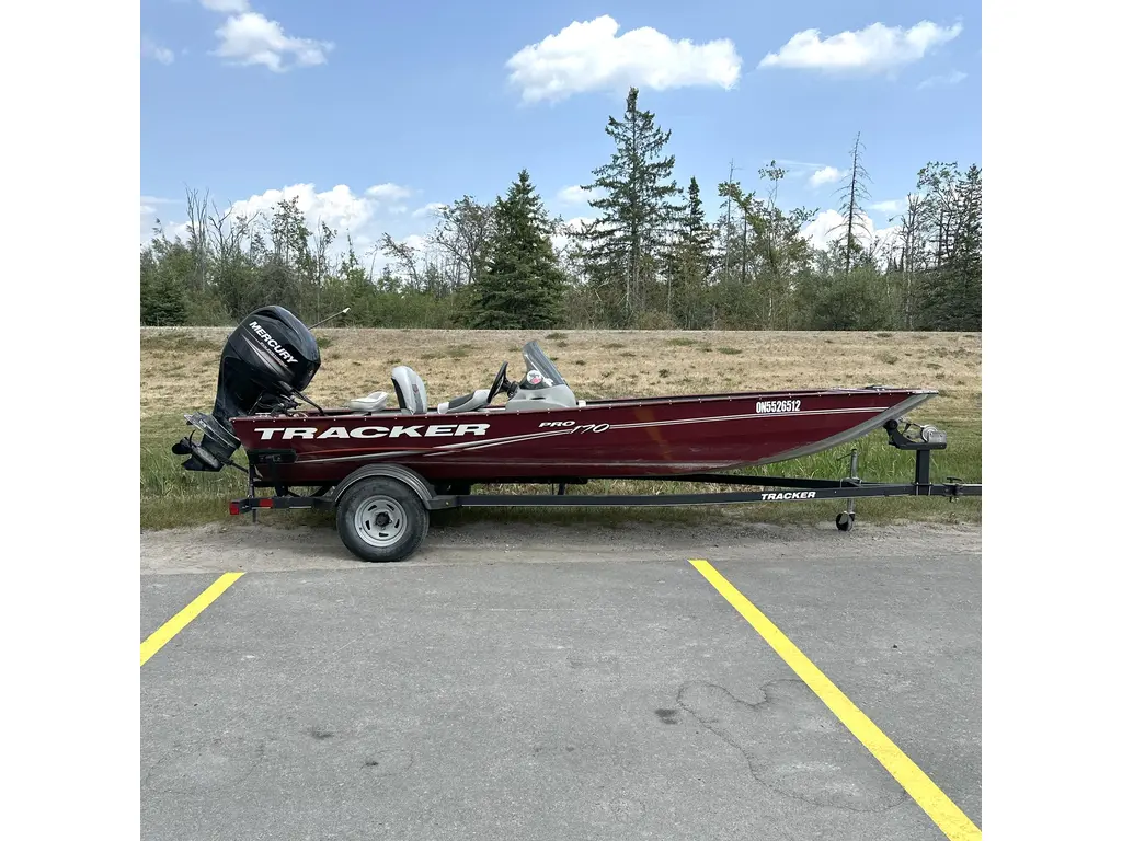 2017 Tracker PRO 170