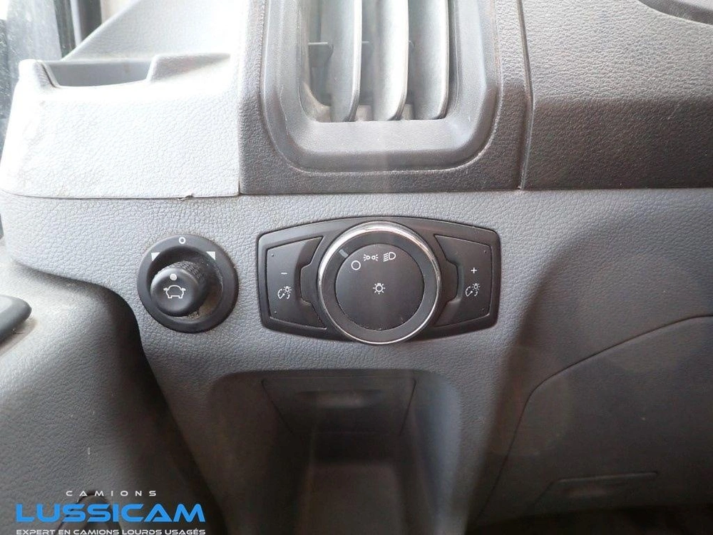 Ford T250 2018