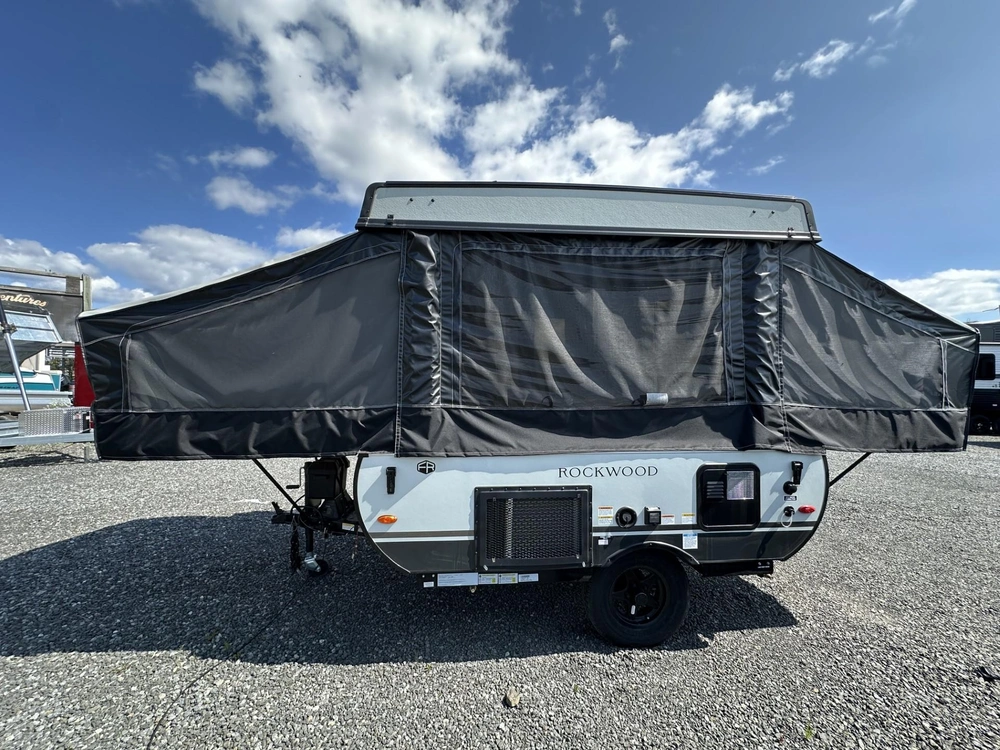 2025 Forest River Rockwood Freedom 1640lt alt