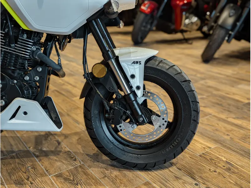 2024 CFMOTO Papio SS // Nebula White