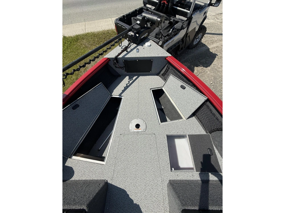 2023 Lund Boat Co 1875 Impact Xs Z18ix alt