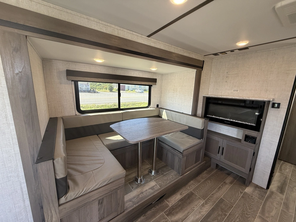 Ameri-lite 24rls 2022 alt