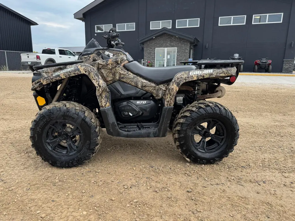 2016 Can-Am OUTLANDER DPS 570