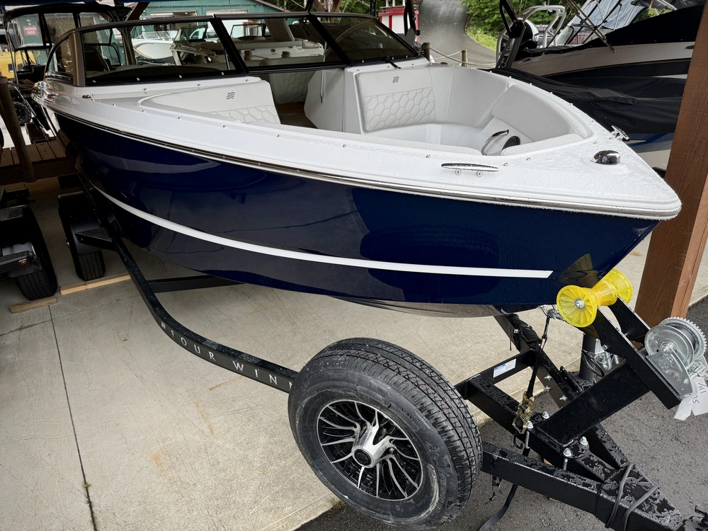 2026 Four Winns H1 Freedom Mercruiser 4.5l alt