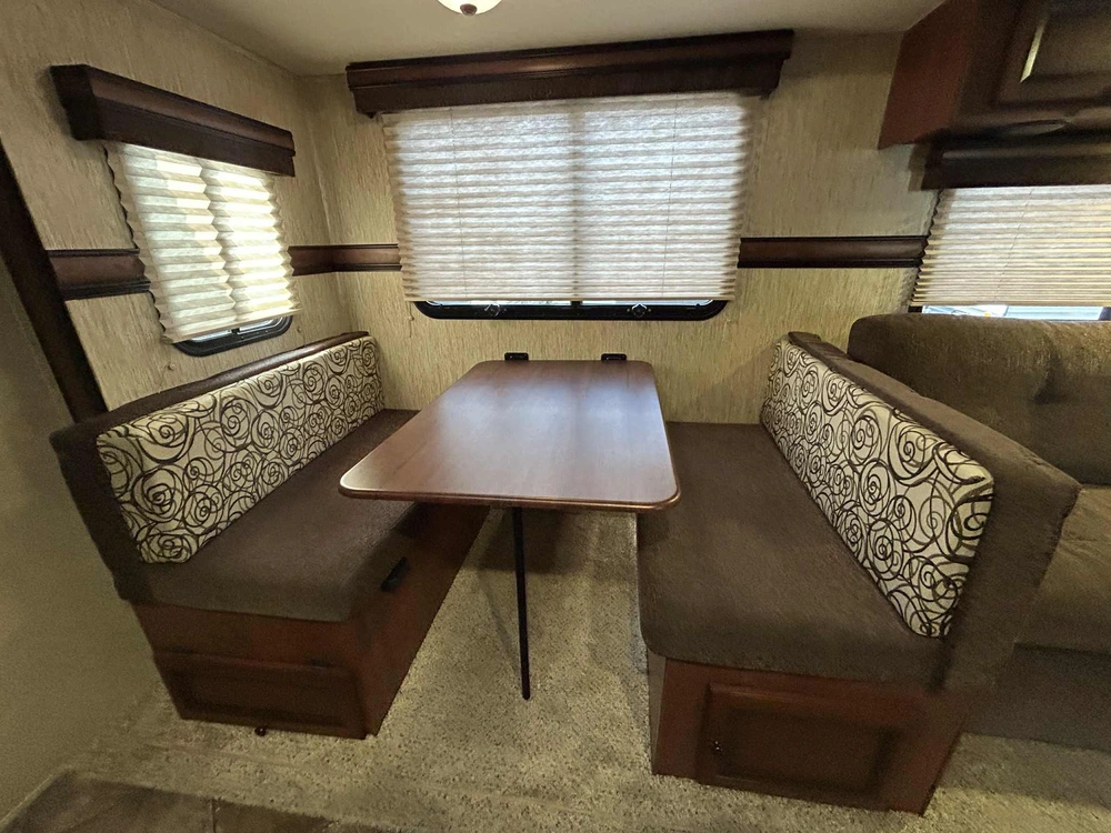 2015 Palomino Solaire 263rb alt