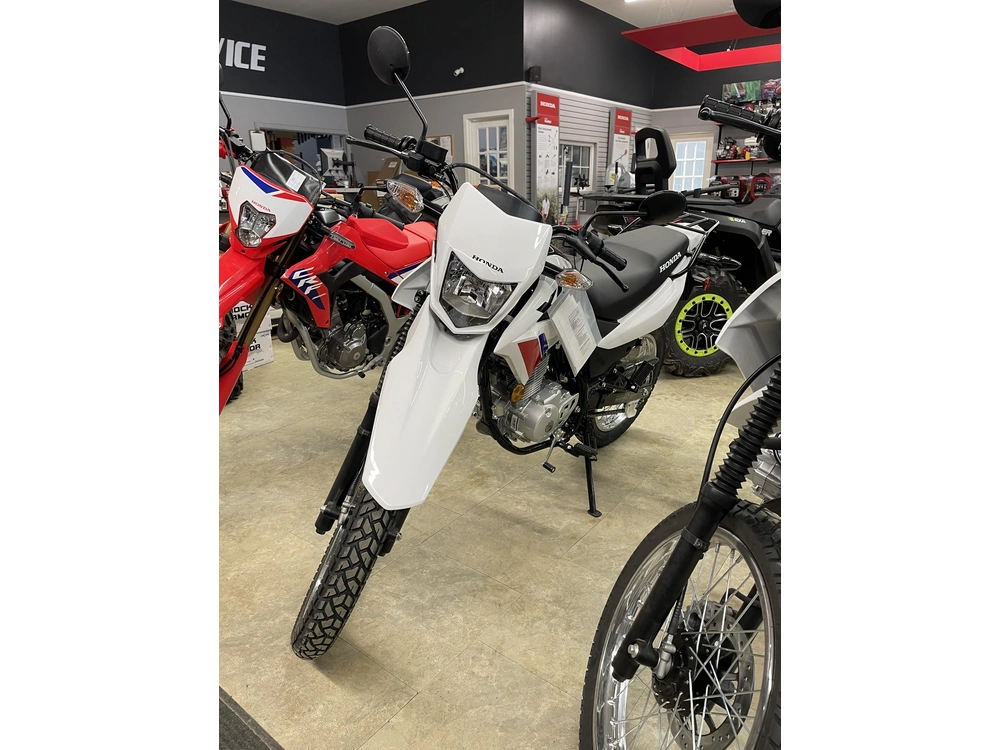 Honda 2025 Xr150l White 2025 alt