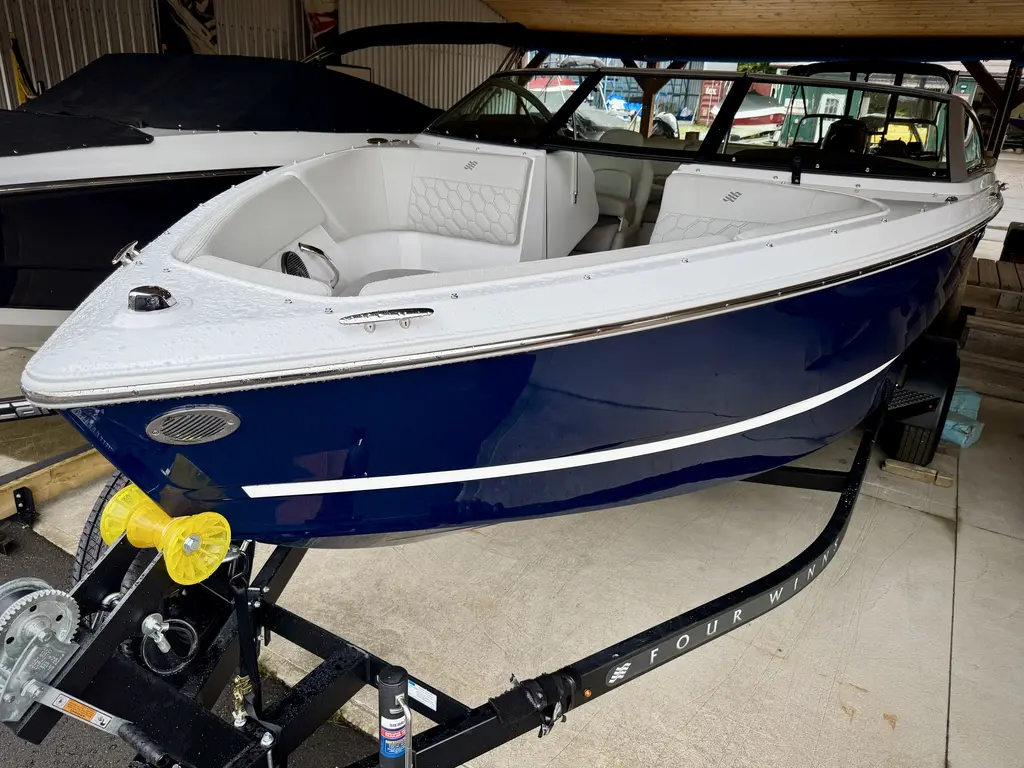 2026 Four Winns H1 FREEDOM - MERCRUISER 4.5L