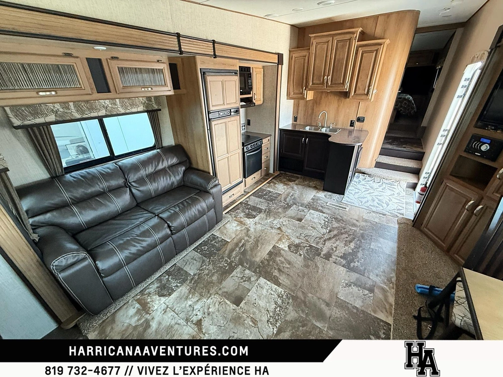 2016 Crossroads Cruiser Aire 28se alt