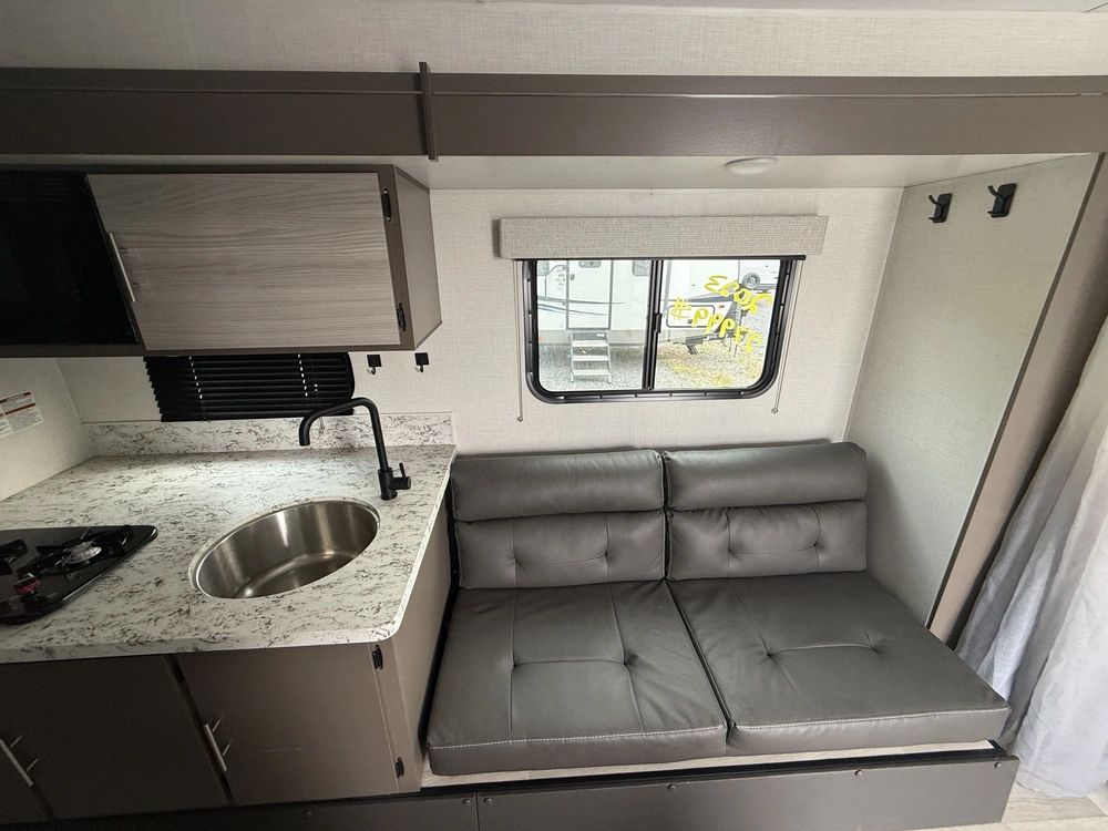 Kz-rv Escape 231bh 2023 alt