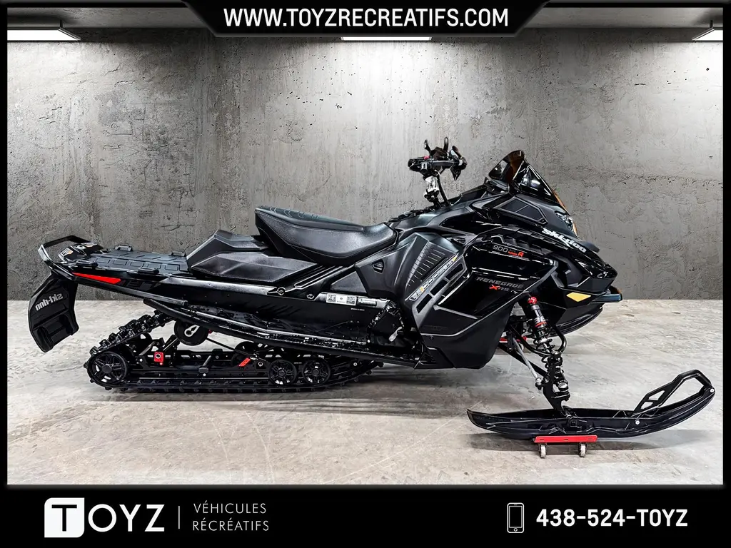 Ski-Doo RENEGADE XRS 900 TURBO R 2025 - SEULEMENT 514 KILOMÈTRES !