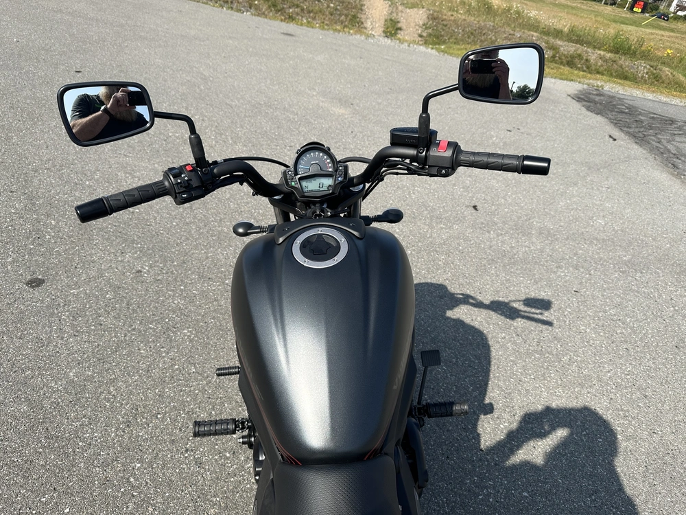 2025 Kawasaki Vulcan S alt