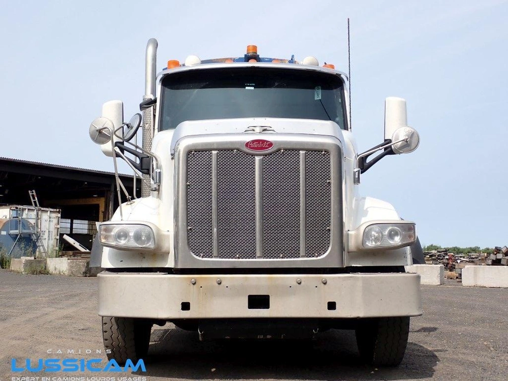 2015 Peterbilt 567