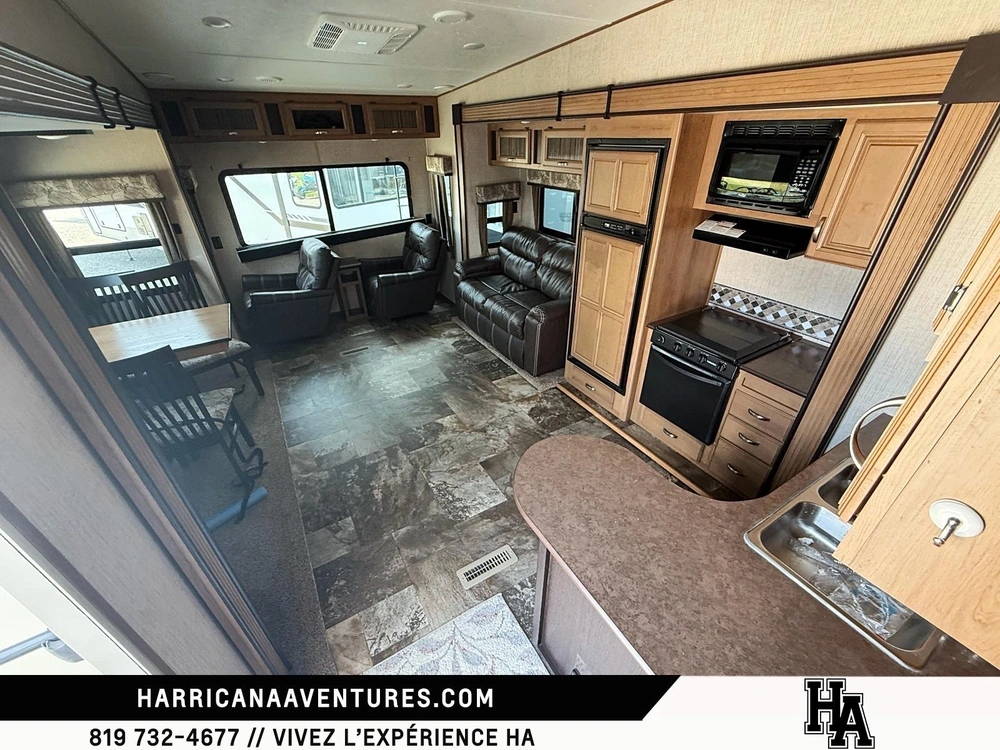 2016 Crossroads Cruiser Aire 28se alt