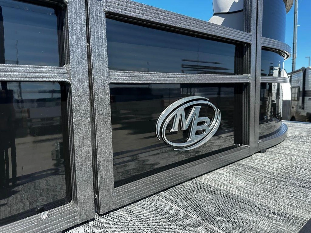 2025 Montego Bay 8520 Deluxe Cruising Pontoon alt