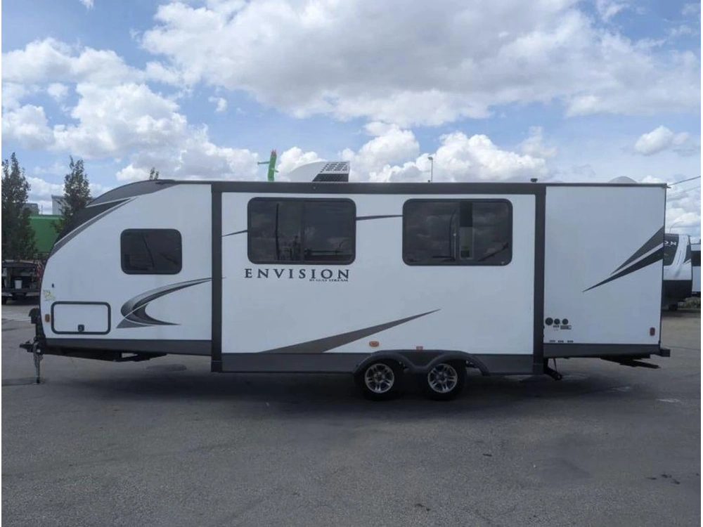 2025 Gulf Stream 28crb alt