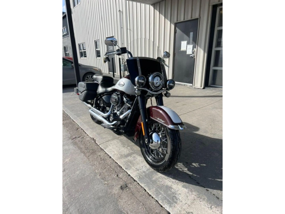 2021 Harley-davidson Flhcs - Heritage Classic 114 alt
