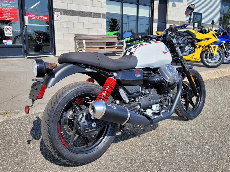 2024 Moto Guzzi V7 STONE TEN DÉMO 109 KM