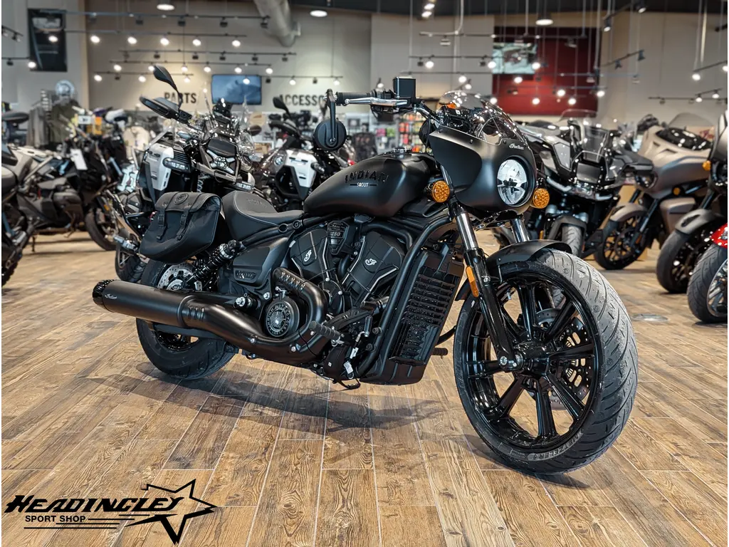 2025 Indian Motorcycle Sport Scout Limited +Tech // Black Smoke - w/ Heated Grips & Solo Sidebag