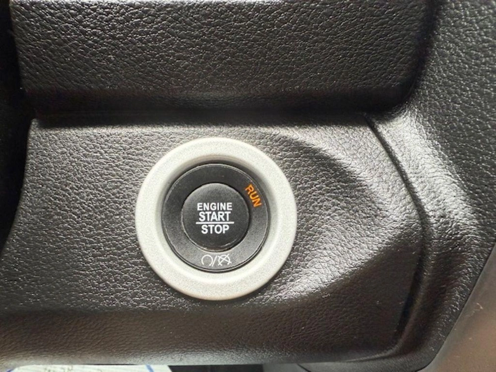 2022 Ram 1500 Classic alt