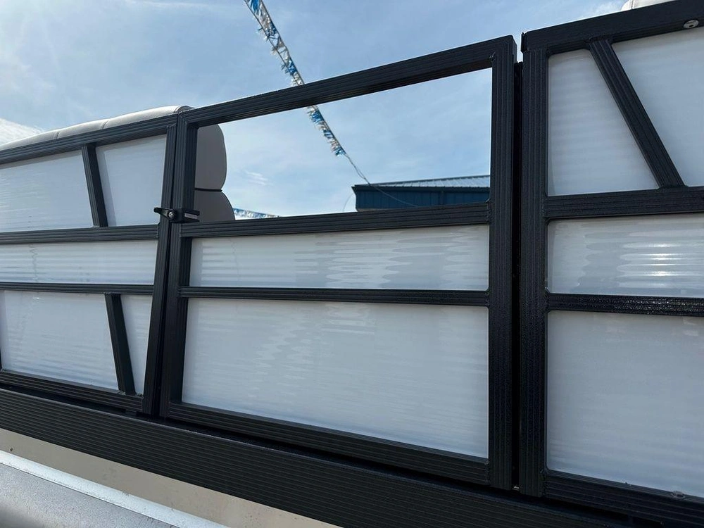 2025 Montego Bay 8520 Deluxe Cruising Pontoon alt