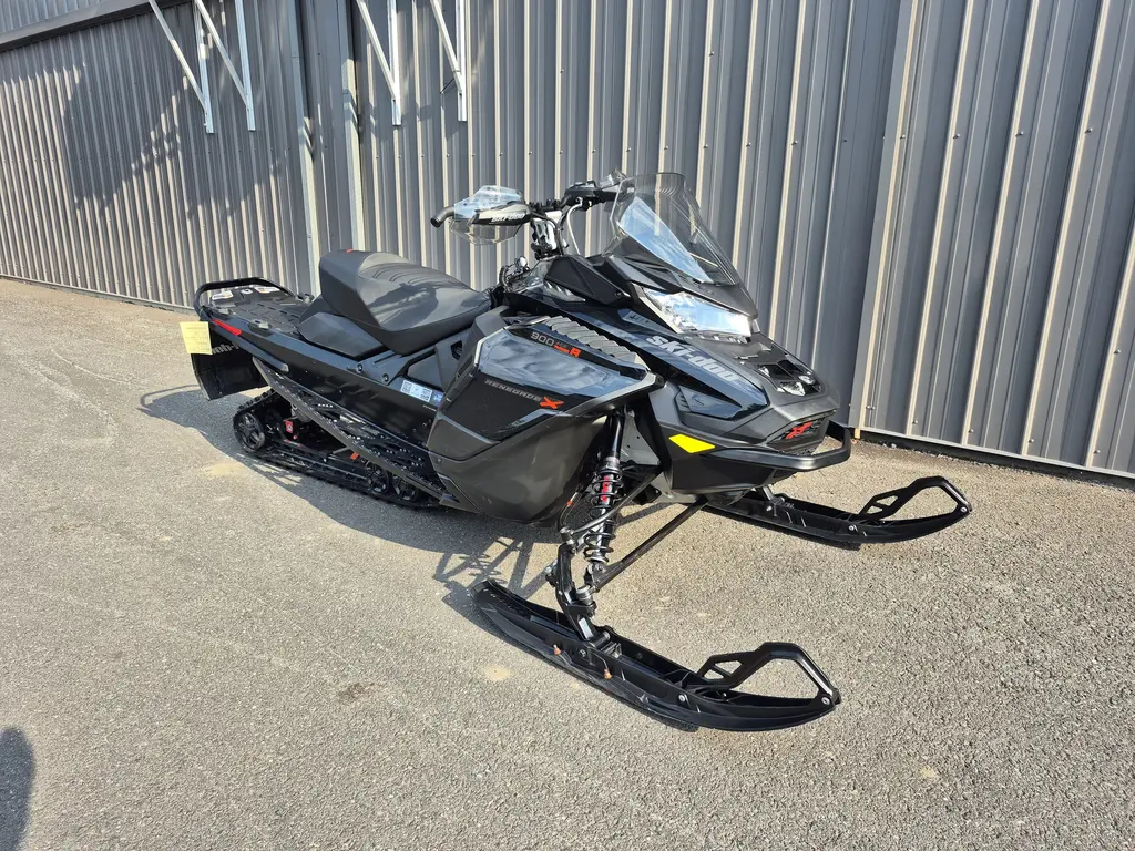 Ski-Doo RENEGADE X 900 TURBO R RIPSAW 1.25 2023