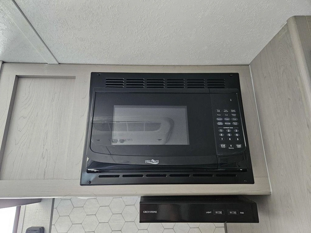 2023 Coachmen 17mbs alt